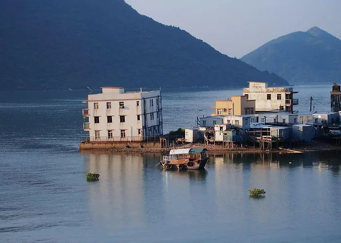 Tai O Inn, By The Sea